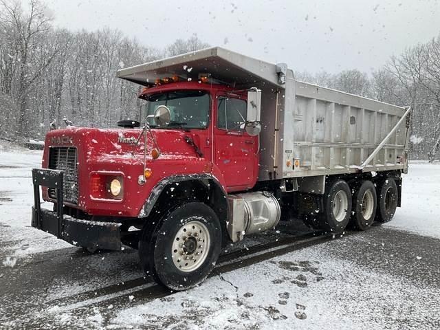 Mack RB688S 自卸式货车