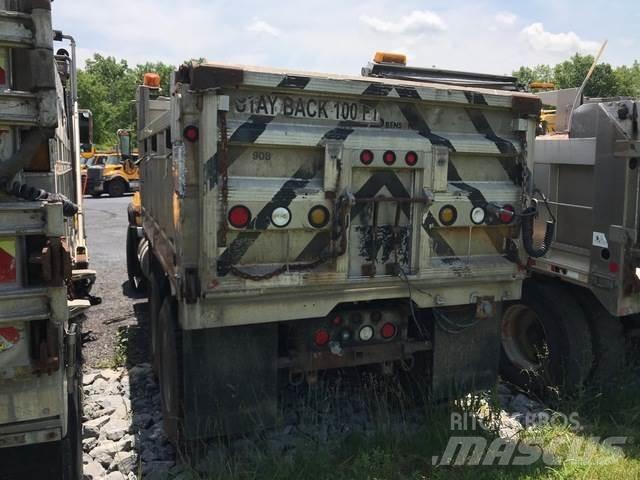 Mack RD600 推雪机