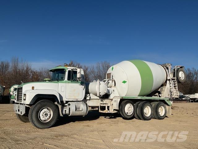 Mack RD690S 其他货车