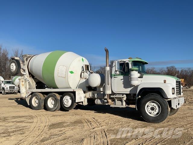 Mack RD690S 其他货车