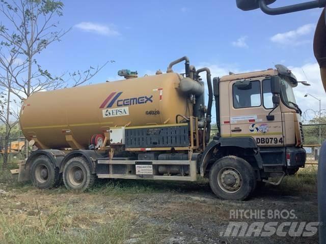 MAN 33.364 水罐车