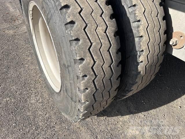 MaxiTrans  保温半挂车