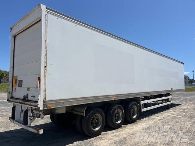 MaxiTrans  保温半挂车