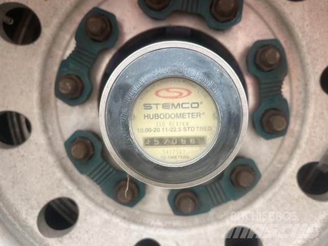MaxiTrans  保温半挂车