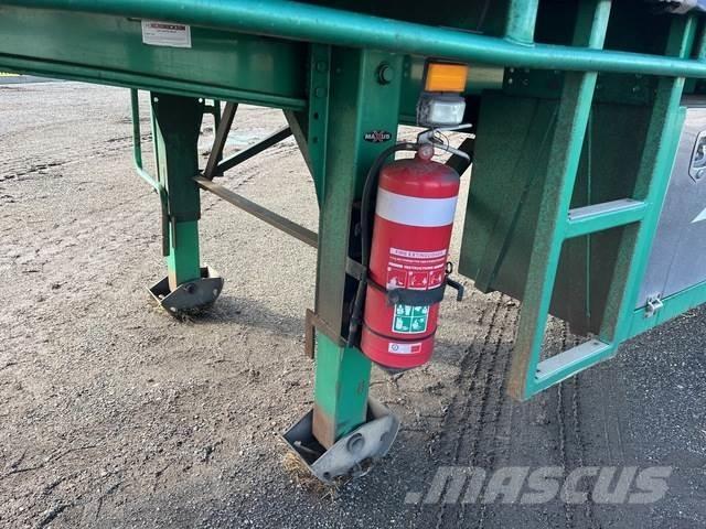 MaxiTrans  侧帘拖车