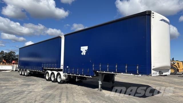 MaxiTrans  侧帘拖车