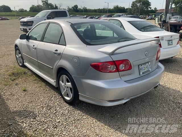 Mazda 6 汽车