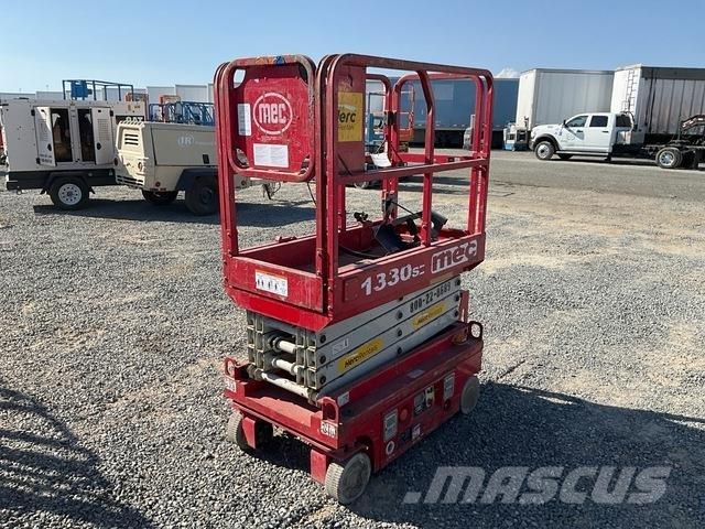 MEC 1330SE 剪叉式升降机