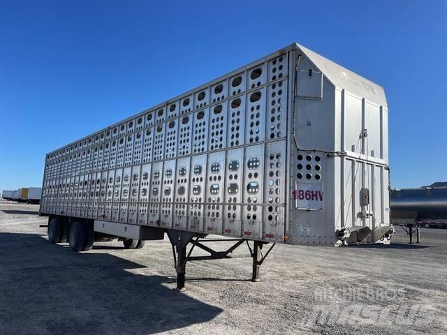 Merritt  动物运输拖车