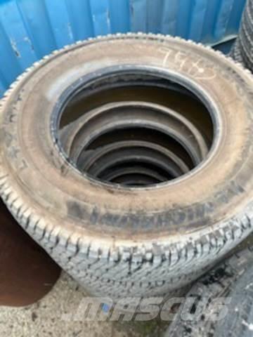 Michelin LTX 轮胎、车轮和轮圈