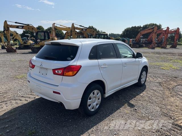 Mitsubishi RVR 汽车