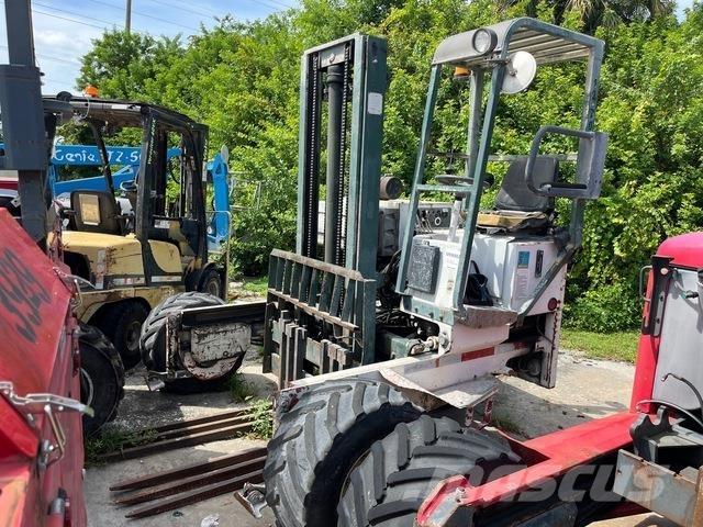 Moffett M5000 车载式叉车