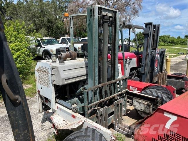 Moffett M5000 车载式叉车