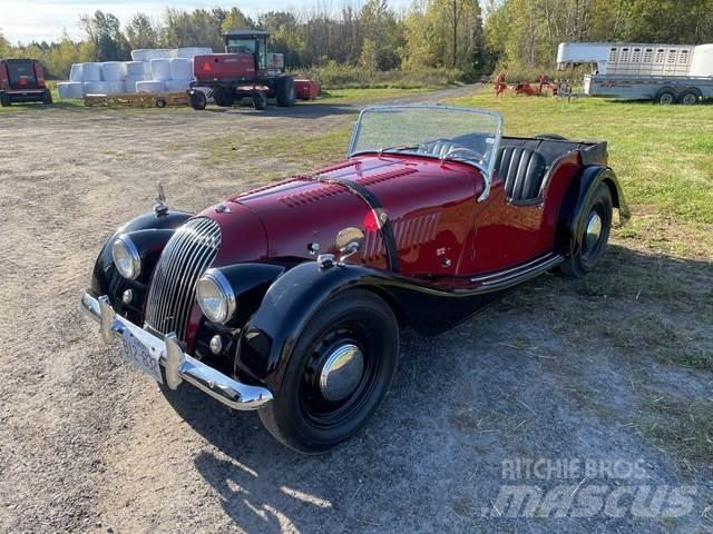 Morgan Plus 4 汽车