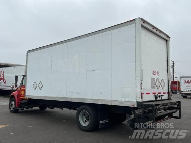 Navistar 4300 厢式货车