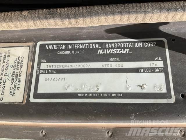 Navistar 4700 厢式货车