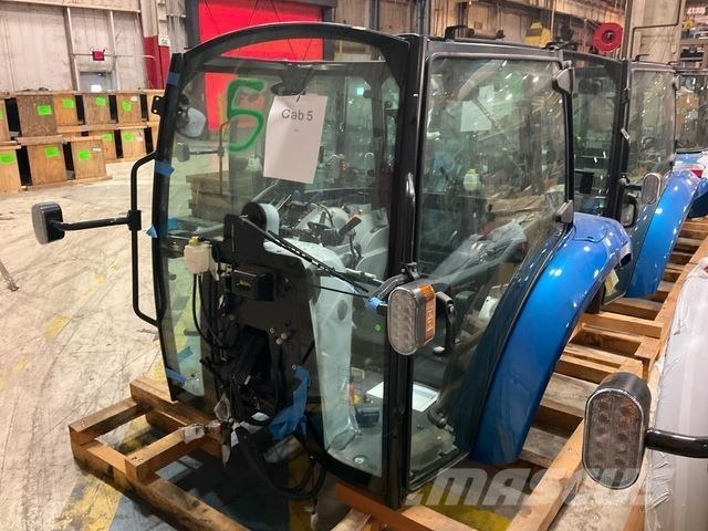 New Holland  驾驶室与内部