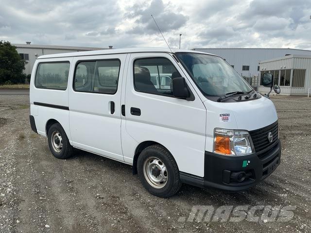 Nissan Caravan 迷你巴士