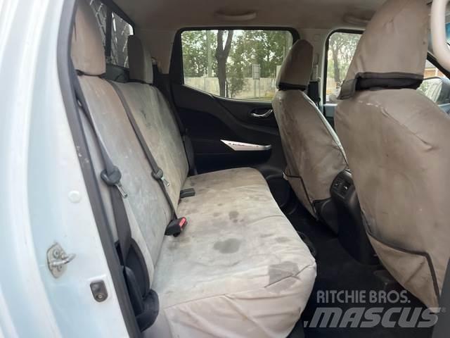 Nissan Navara 皮卡车