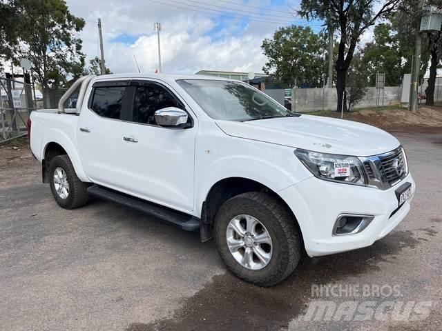 Nissan Navara 皮卡车
