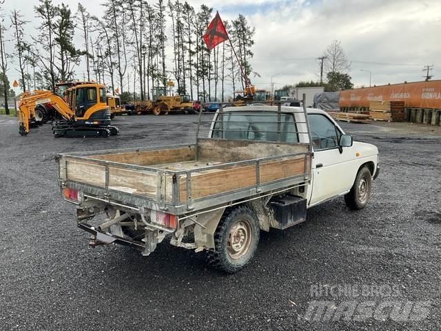Nissan Navara 皮卡车