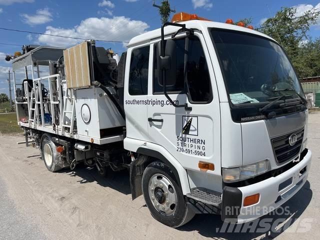 Nissan UD2300 市政车