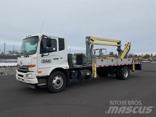 Nissan UD3300 建筑机械-其他