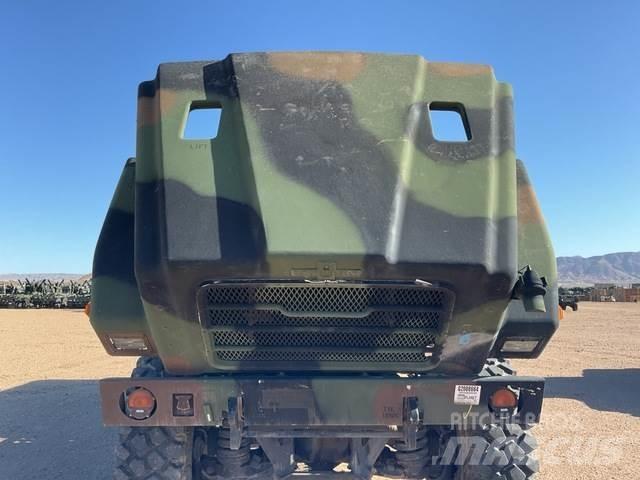 Oshkosh AMK29A1 自卸式货车