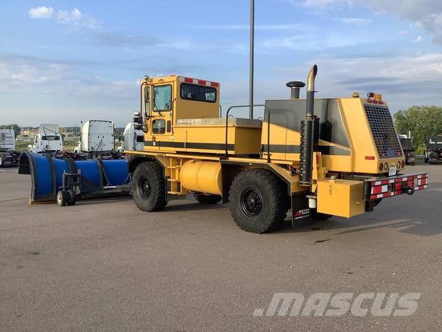 Oshkosh H2718 推雪机