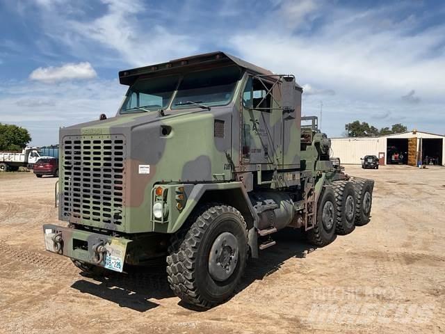 Oshkosh M1070 救援车