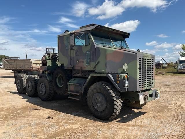 Oshkosh M1070 救援车