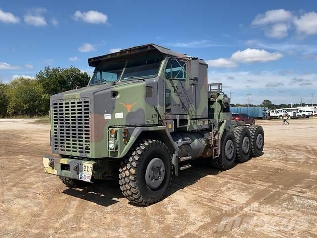 Oshkosh M1070 救援车