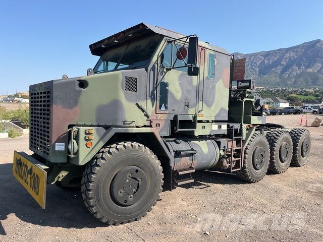 Oshkosh M1070 救援车