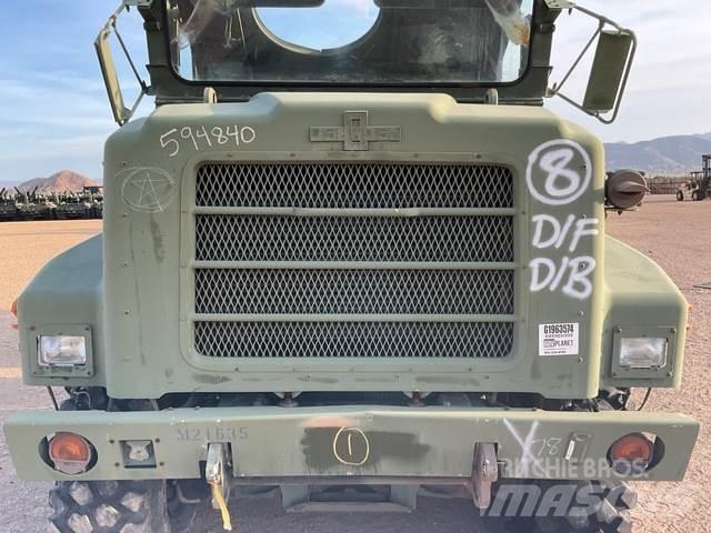 Oshkosh MK25 厢式货车