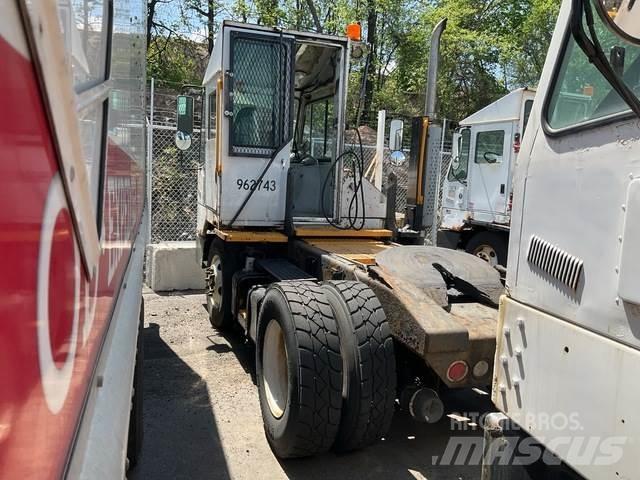 Ottawa Kalmar 码头牵引车