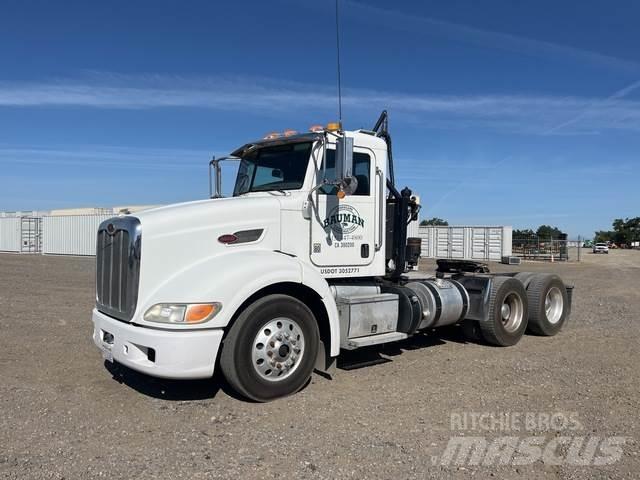 Peterbilt  牵引车