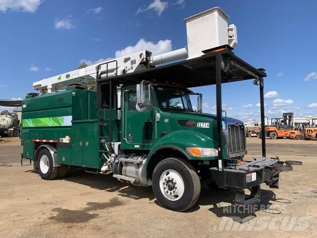 Peterbilt  车载式高空作业车