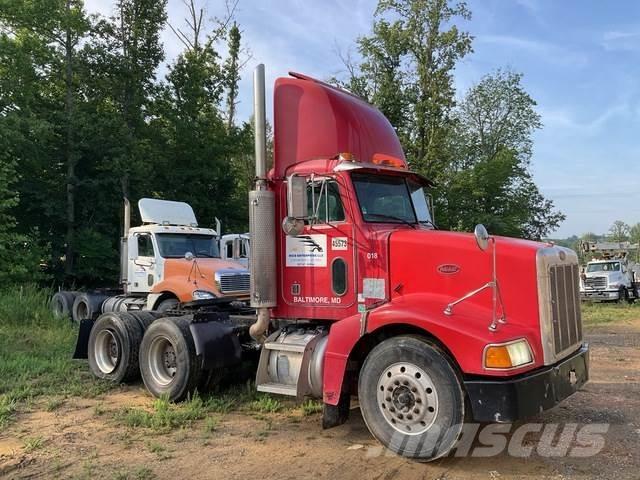 Peterbilt  牵引车