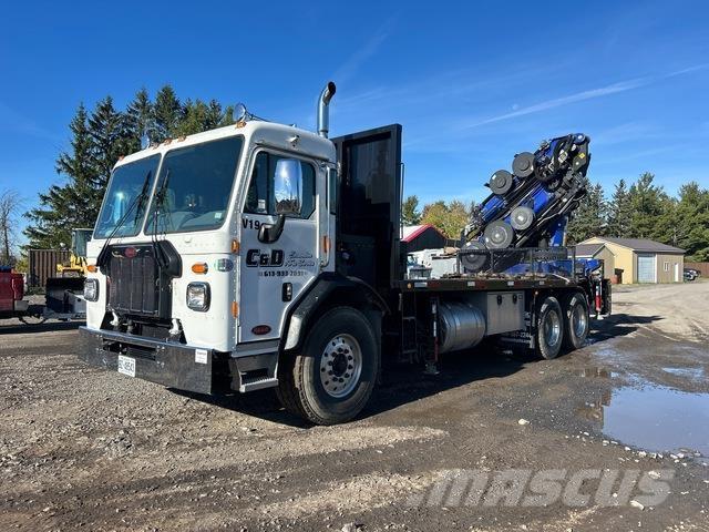 Peterbilt  起重车