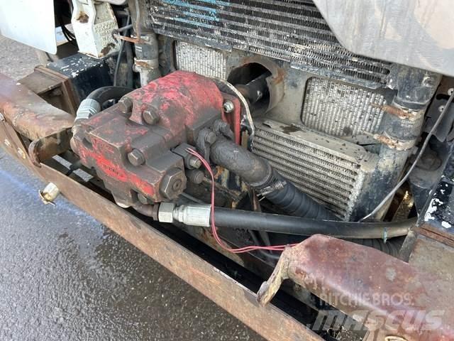 Peterbilt 320 垃圾车
