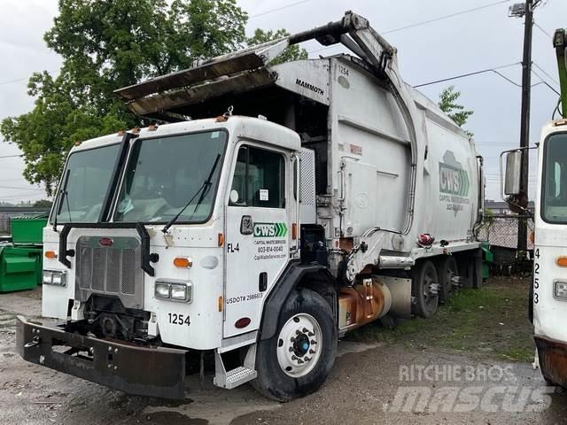 Peterbilt 320 垃圾车