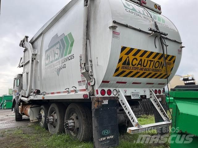 Peterbilt 320 垃圾车