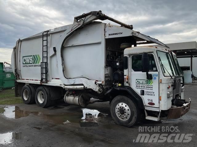 Peterbilt 320 垃圾车