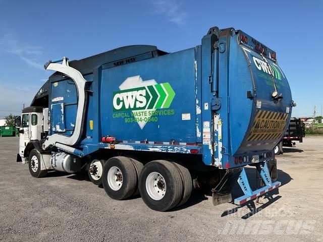Peterbilt 320 垃圾车