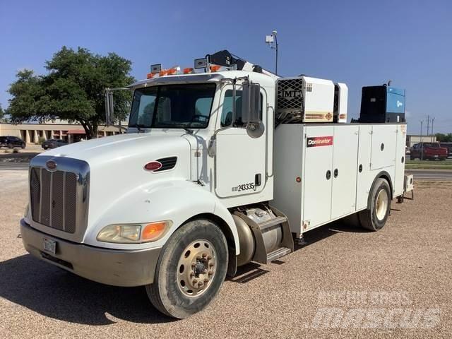 Peterbilt 330 市政车