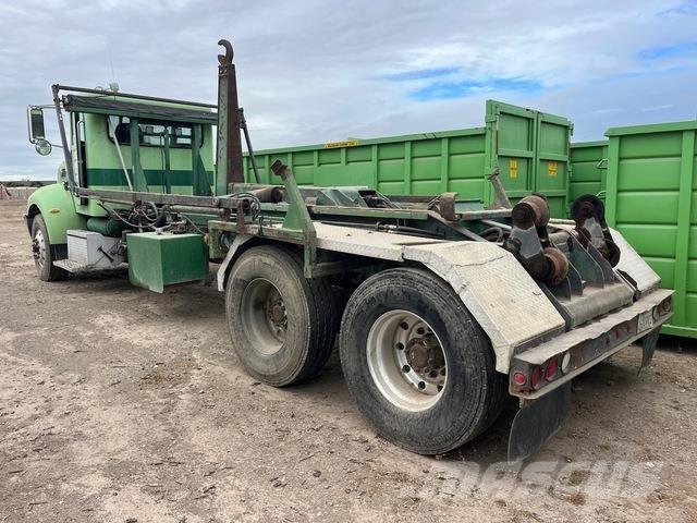 Peterbilt 330 工程吊钩车