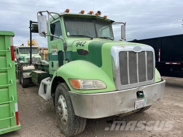 Peterbilt 330 工程吊钩车