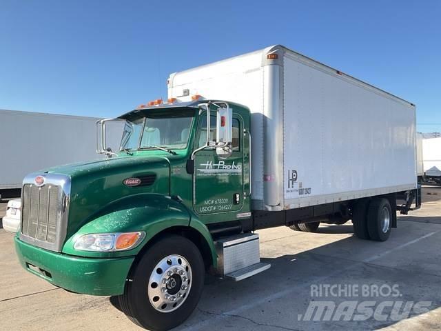 Peterbilt 335 厢式货车