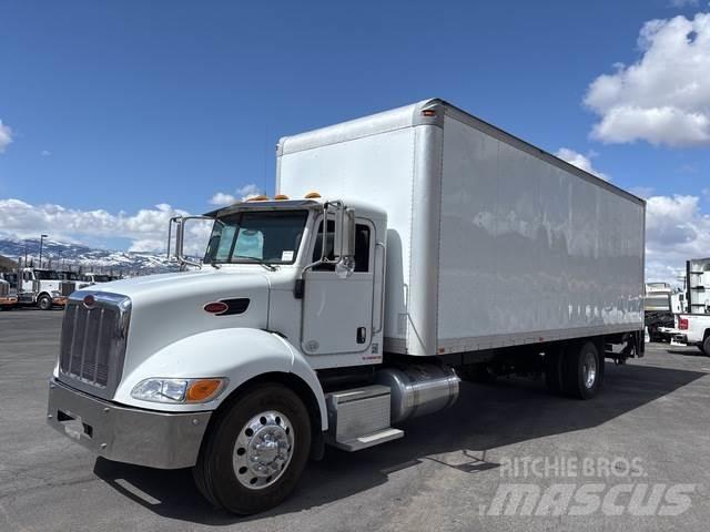 Peterbilt 337 厢式货车