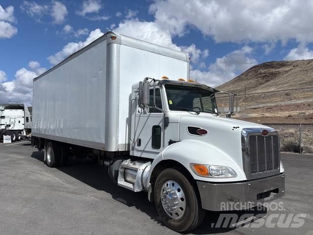 Peterbilt 337 厢式货车